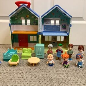 CocoMelon Deluxe Family House Playset